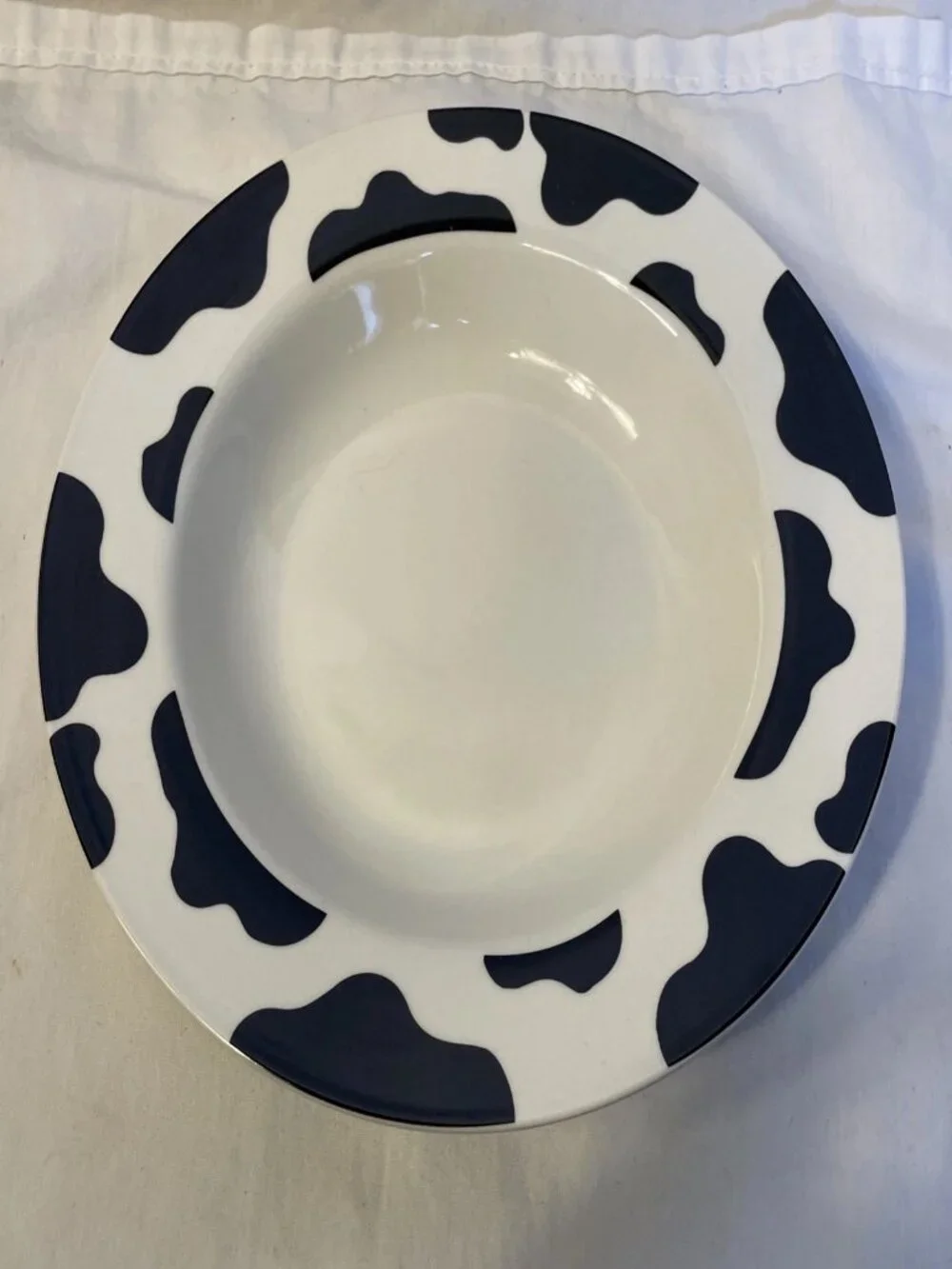 Spotted Cow Print Rim Soup Pasta Bowls 8.5